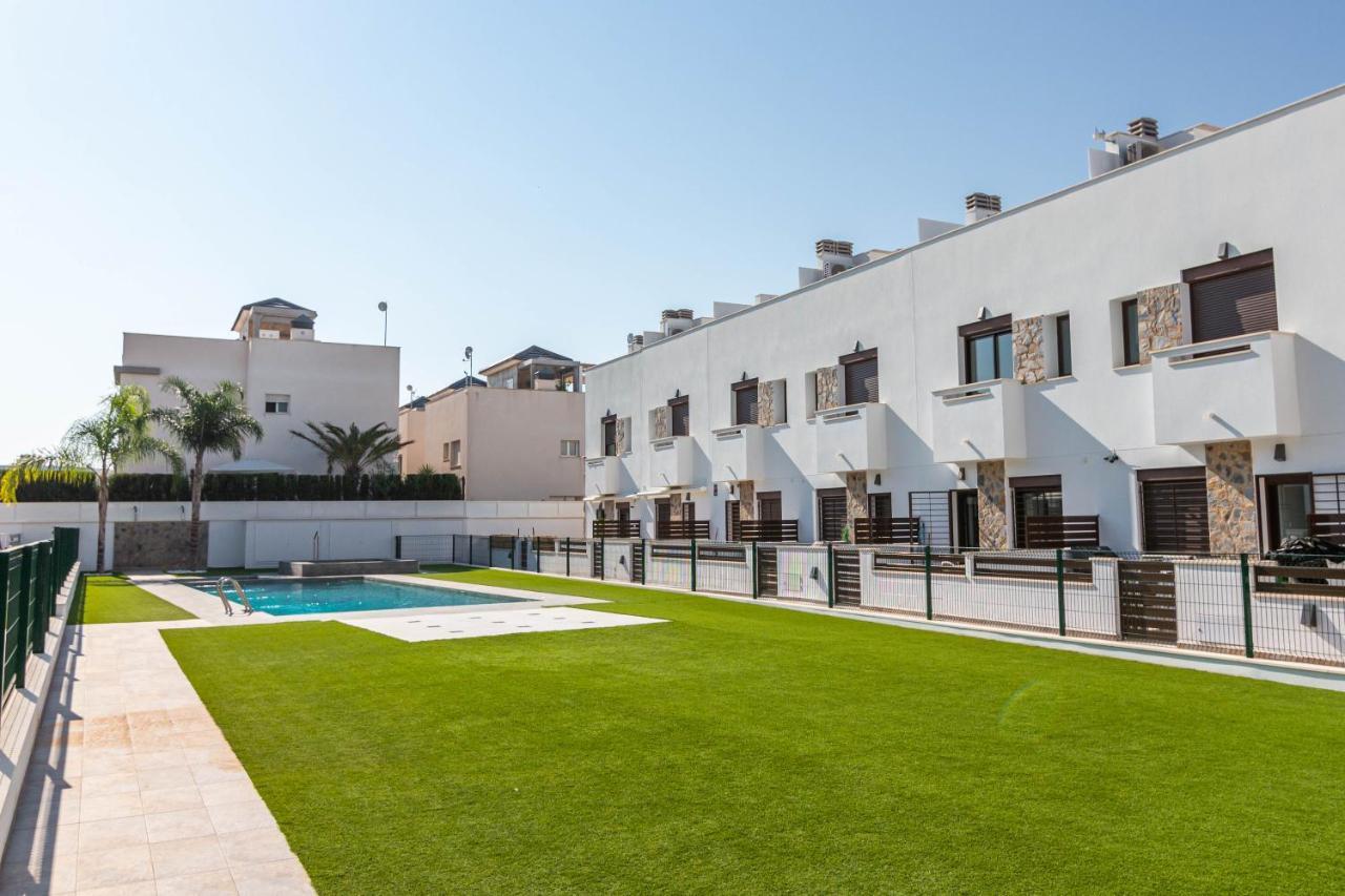 Bahia Homes ตอร์เรเวียคา ภายนอก รูปภาพ