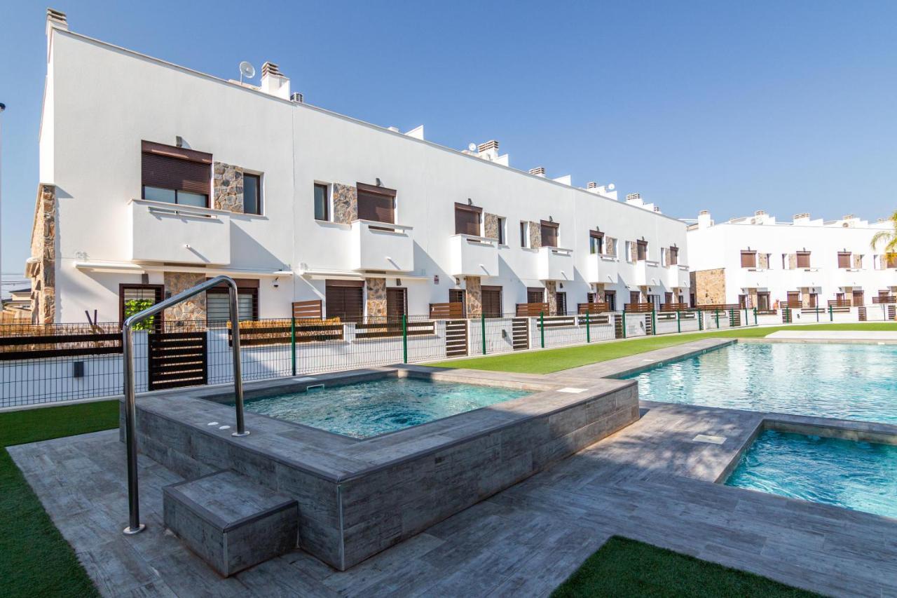 Bahia Homes ตอร์เรเวียคา ภายนอก รูปภาพ